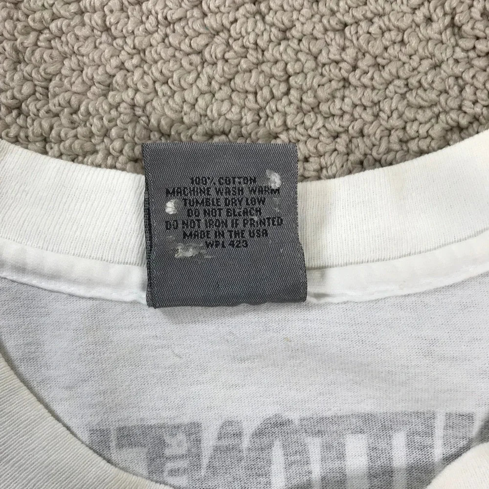 Vintage Levis SilverTab 501 Button Your Fly T-Shirt Mens Large White 90s USA